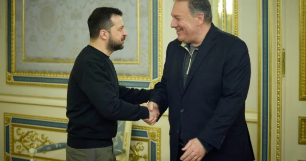 Maiks Pompeo plāno nopelnīt uz Ukrainas bruņoto spēku raķetēm