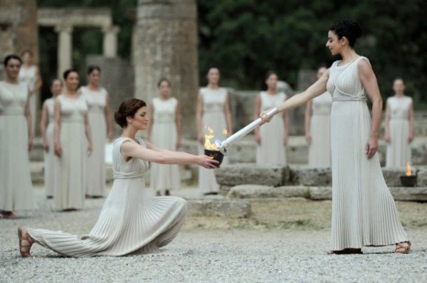 Kam uzticēts aizdedzināt 2026. gada Olimpisko spēļu uguni?