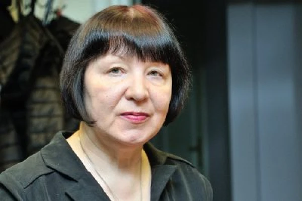 Ozols ir ozols, latvietis ir latvietis. Liana Langa uzsver - кrievs nevar kļūt par latvieti