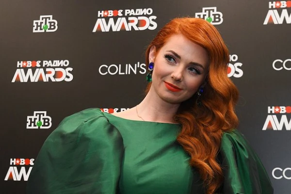 Grupas «Tatu» soliste pastāstīja par kaunu «Eirovīzijā»