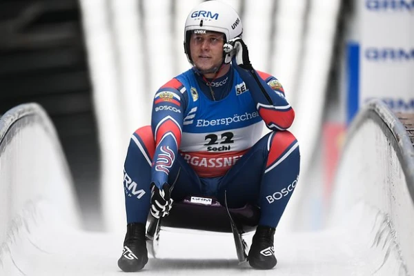 Krievu kamaniņu sportistus atļāva kvalificēties 2026. gada Olimpiskajām spēlēm