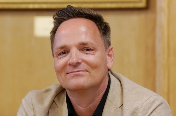 Tas ir pagātne - Valsts kancelejas vadītājs par to, kā ir mainījusies attieksme pret alkoholu darbā