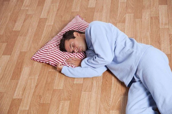 Kādas ir atšķirības starp narkozēm un miegu?