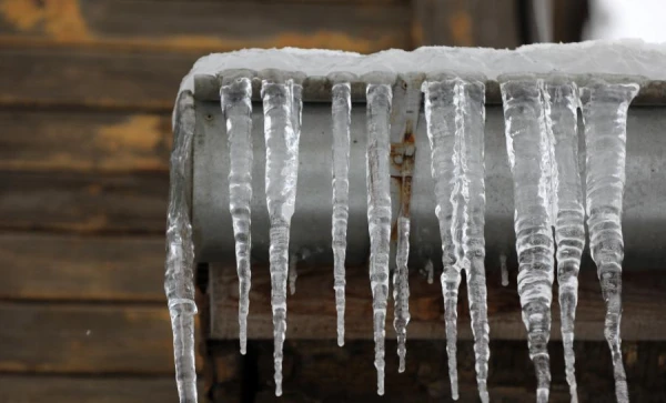 Namīpašniekam piespriež probācijas uzraudzību saistībā ar sirmgalvja nāvi, viņam uzkrītot lāstekai