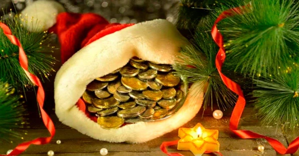 Trīs Ziemassvētku rituāli, kas piesaistīs veiksmi, mīlestību un labklājību 2026. gadā