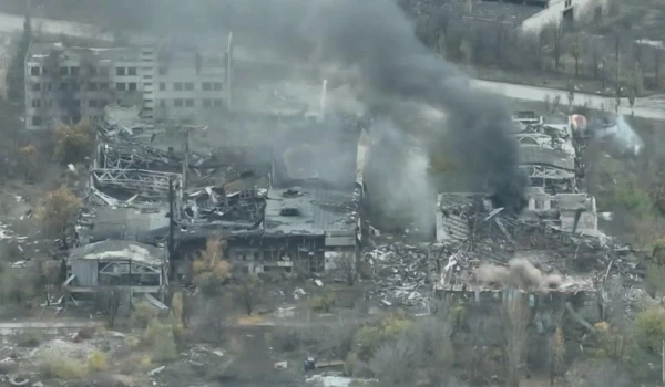 Некогда процветавший, шатерский город уничтожен войной.