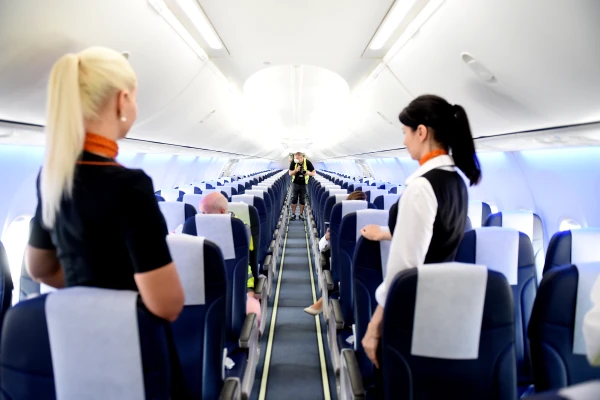 ASV transporta ministrs aicina aviopasažierus «ģērbties pieklājīgi»