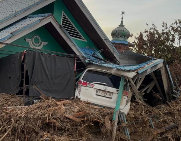 Indonēzijā bojāgājušo skaits plūdos pieaudzis līdz 753