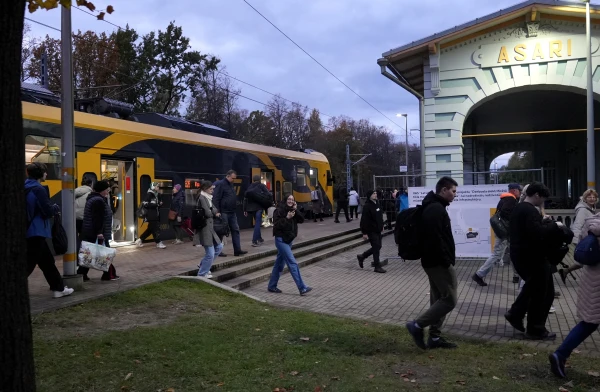 Uz posmā Pieedainē-Dubultos daļu pasažieru pārvadās ar autobusiem