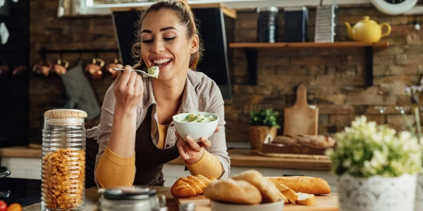 Ārste nosauca precīzu laiku, kad ziemā jāvakariņo