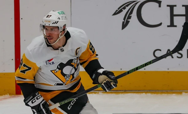 Sidnijs Krosbijs atkārtoja retu sasniegumu Gretzka un Diona vēsturē NHL