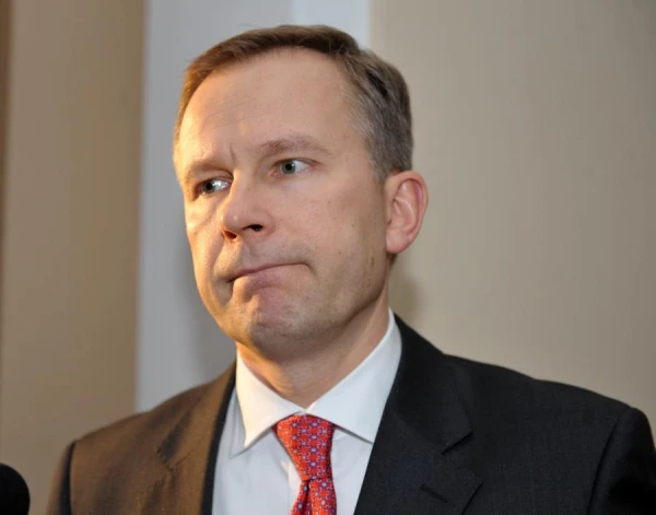 Rimšēviča Covid-19 vakcinācijas sertifikāta viltojuma lietu turpinās skatīt nākamgad