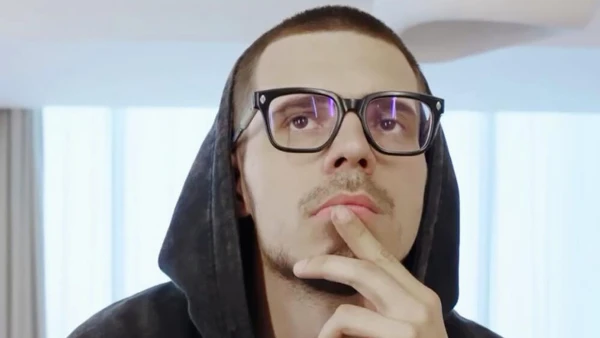 Blogeris Nikita Efremovs nosacīti notiesāts par aizliegtas organizācijas atbalstīšanu