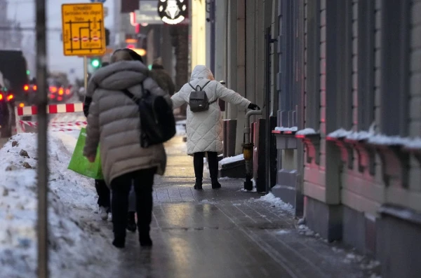 «Uzmanību, ledus lietus!» Sinoptiķi atklāja laika prognozi sestdienai Latvijā
