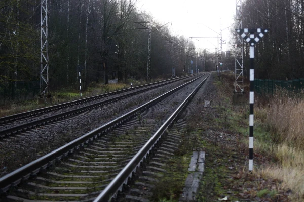 Tās ir milzīgas iespējas! — Eksperts par to, vai jānojauc sliedes uz austrumiem