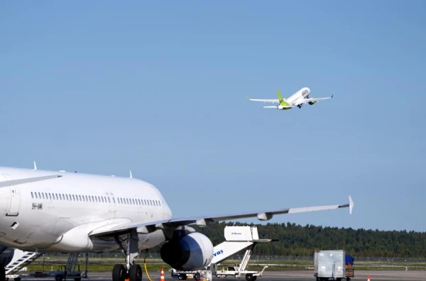 Satiksmes ministrija piedāvā atļaut airBaltic palielināt personāla izdevumus par 18 %
