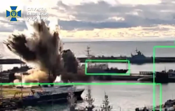 «Mērķis iznīcināts»: droni uzbrukuši Krievijas zemūdenei ostā «Novorossijska» - SBU