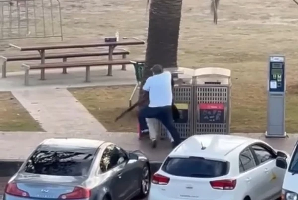 Uzbrucēji, kas sarīkoja masveida šaušanu Hanukas svinību laikā Austrālijā, iedvesmojās no «Islāma valsts»