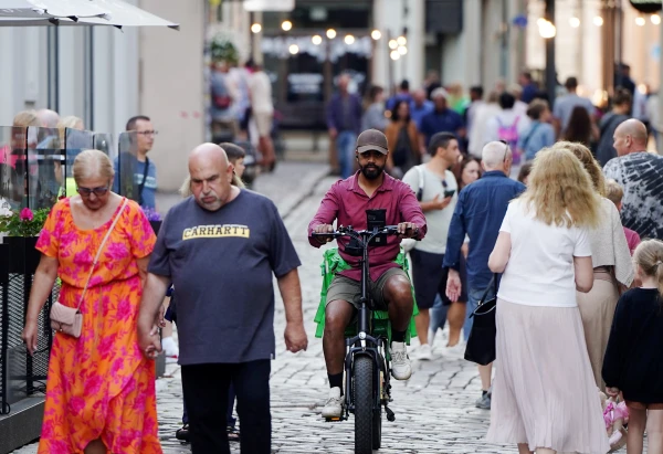 Latvija gatavo plašas izmaiņas trešo valstu pilsoņu uzturēšanās noteikumos