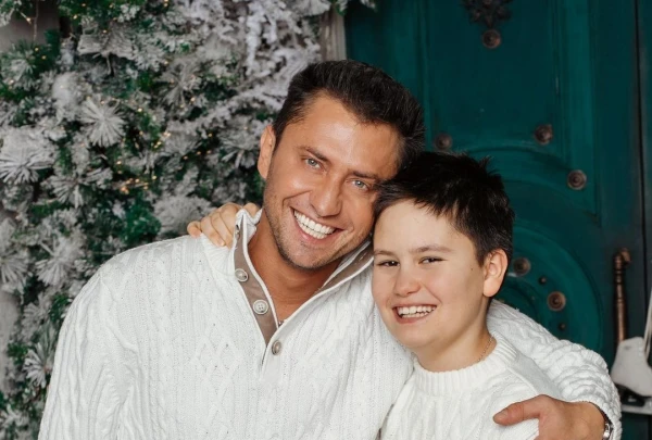 Pāvel Prilučnijs izbeidzis tiesas konfliktu ar Agatu Mucenieci: strīds par dēlu noslēdzies