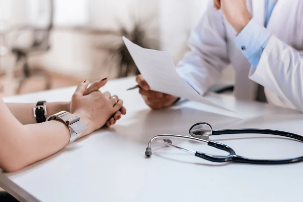 5 satraucoši simptomi, kuriem parādoties nedrīkst atlikt vizīti pie ārsta