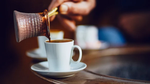 Smēķētājus aicina atteikties no kafijas tukšā dūšā