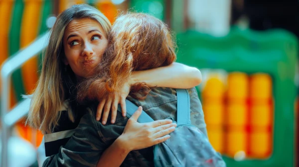 9 pazīmes, ka draudzība ir toksiska: kā atpazīt viltus draugus