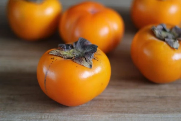 Savilkstošās hurmas cēloņi un veidi, kā to uzlabot