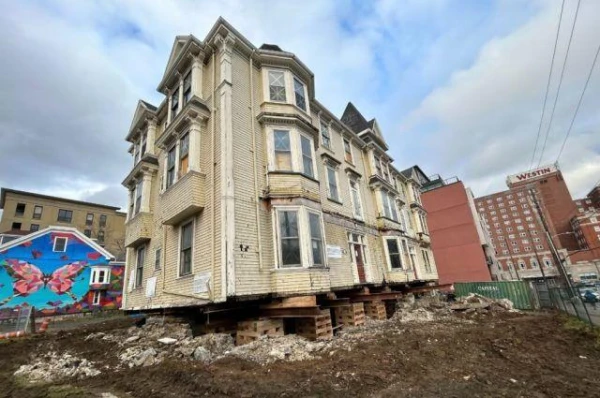 Kā pārvietot ēku, izmantojot ziepes?