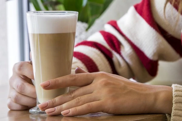 Atklāts negaidīts faktors, kas samazina kafijas labvēlīgo ietekmi