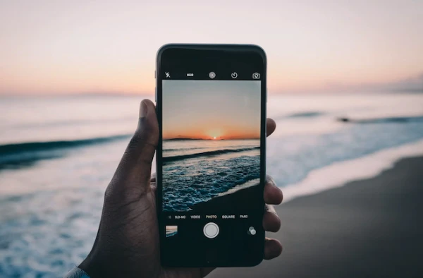 «Pārāk dārgi»: Apple aicināja samazināt iPhone cenas