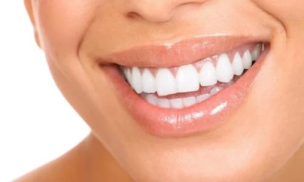 Kā aizsargāt zobus ziemā: izmaiņas mutes dobuma kopšanā