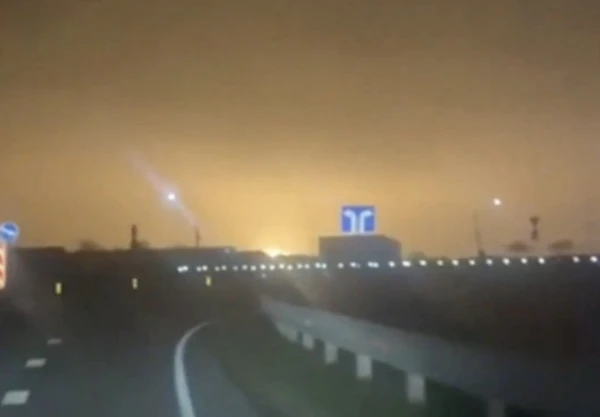 Ukrainas droni uzbrukuši Krievijas ostai: deg naftas produktu tvertnes