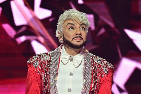 Kirkorovu «izliks» no privātā krasta Maskavas upē