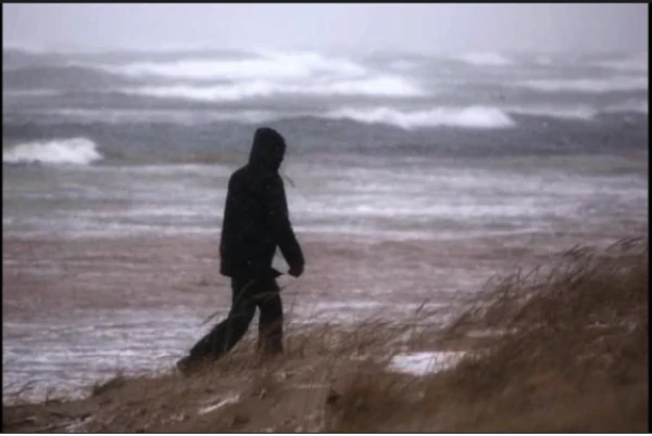 Uragāna spēka vējš pastiprināsies: Latvijas sinoptiķi izsludinājuši jaunu brīdinājumu