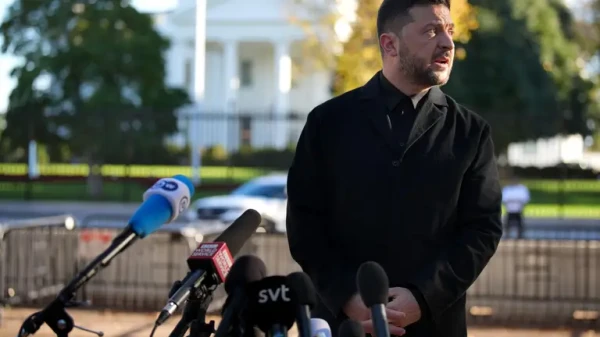 В Вашингтон лучше приезжать в более официальном виде.