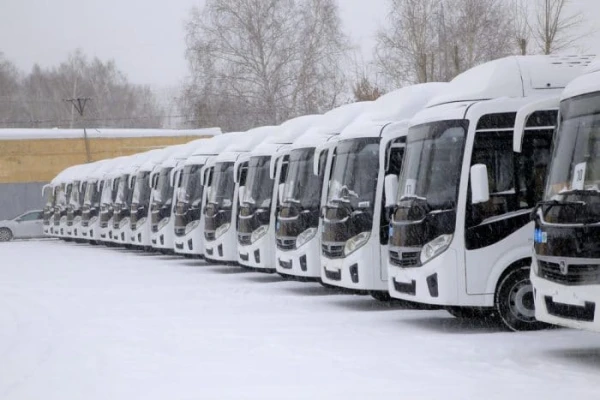 Krievijas reģionā 15 gadus veca skolniece dzemdēja autobusā