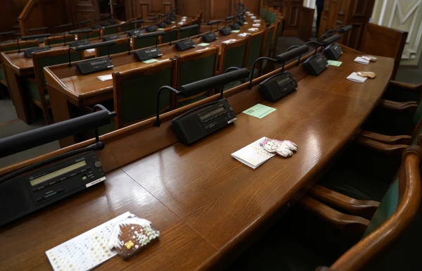 Kļuvis zināms, kad deputāti atgriezīsies no brīvdienām