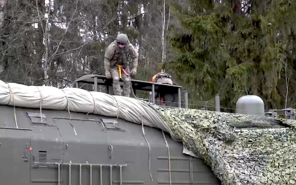 370 kilometru attālumā no Latvijas uzstādīta Krievijas raķešu sistēma «Orešņik»