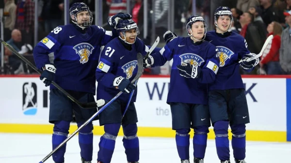 ASV zaudēja Somijai un citi ceturtdaļfinālu rezultāti