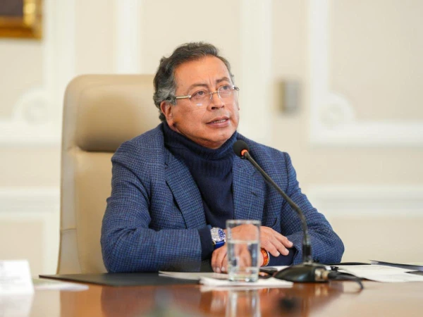 Kolumbijas prezidents dislocē karavīrus uz robežas ar Venecuēlu