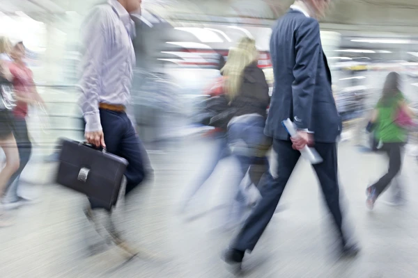 Ātra iešana un raksturs: ko psihologi saka par cilvēkiem, kuri vienmēr steidzas