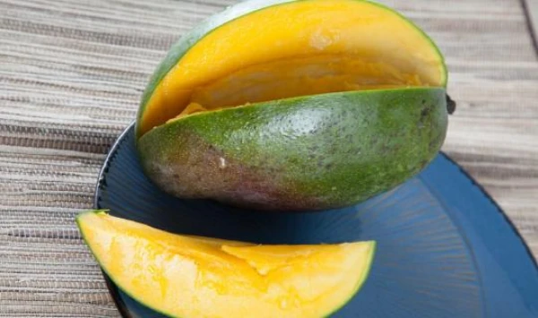 Kā dīgtēt mango un avokado kauliņus: soli pa solim ceļvedis