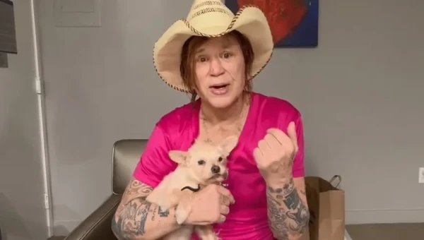 Ум приходит с годами, но иногда годы приходят одни.