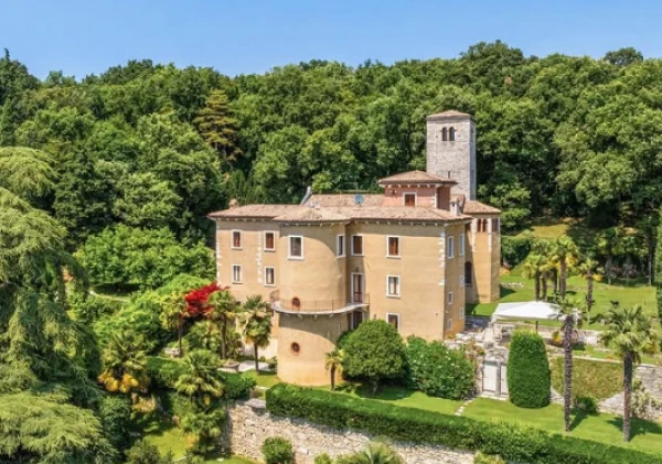 Lihtenšteinas hercogs pārdod 1000 gadus vecu pili par 30 miljoniem eiro