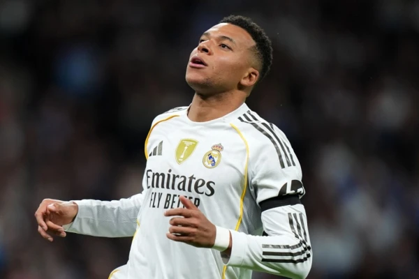 Mbappē sāks Superkausa finālu pret «Barcelonu» uz rezervistu soliņa