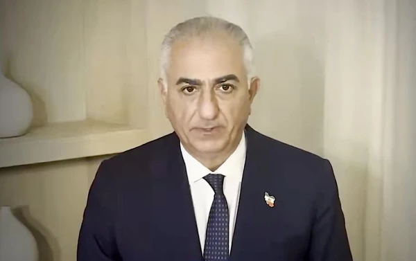 Irānas gāztā šaha dēls aicina ASV steidzami rīkoties