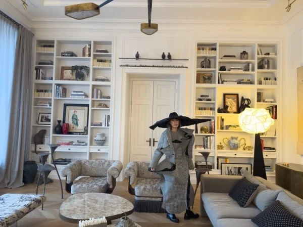 Ксюша, это вам уже не юбочка из плюша.