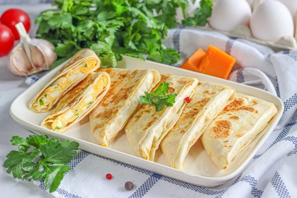 Slinkā recepte: lavaša pīrādziņi ātrai pagatavošanai