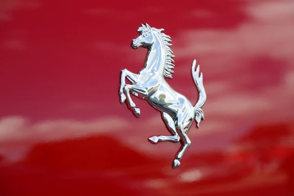 Latvijā pērn reģistrēts par 3,8% vairāk luksusa klases vieglo automašīnu